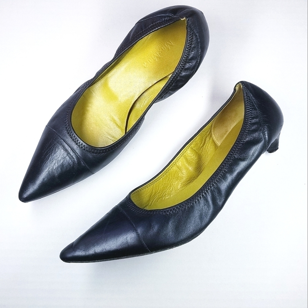 🌸 Max Mara | Pointed Toe Leather kitten heel pumps 38